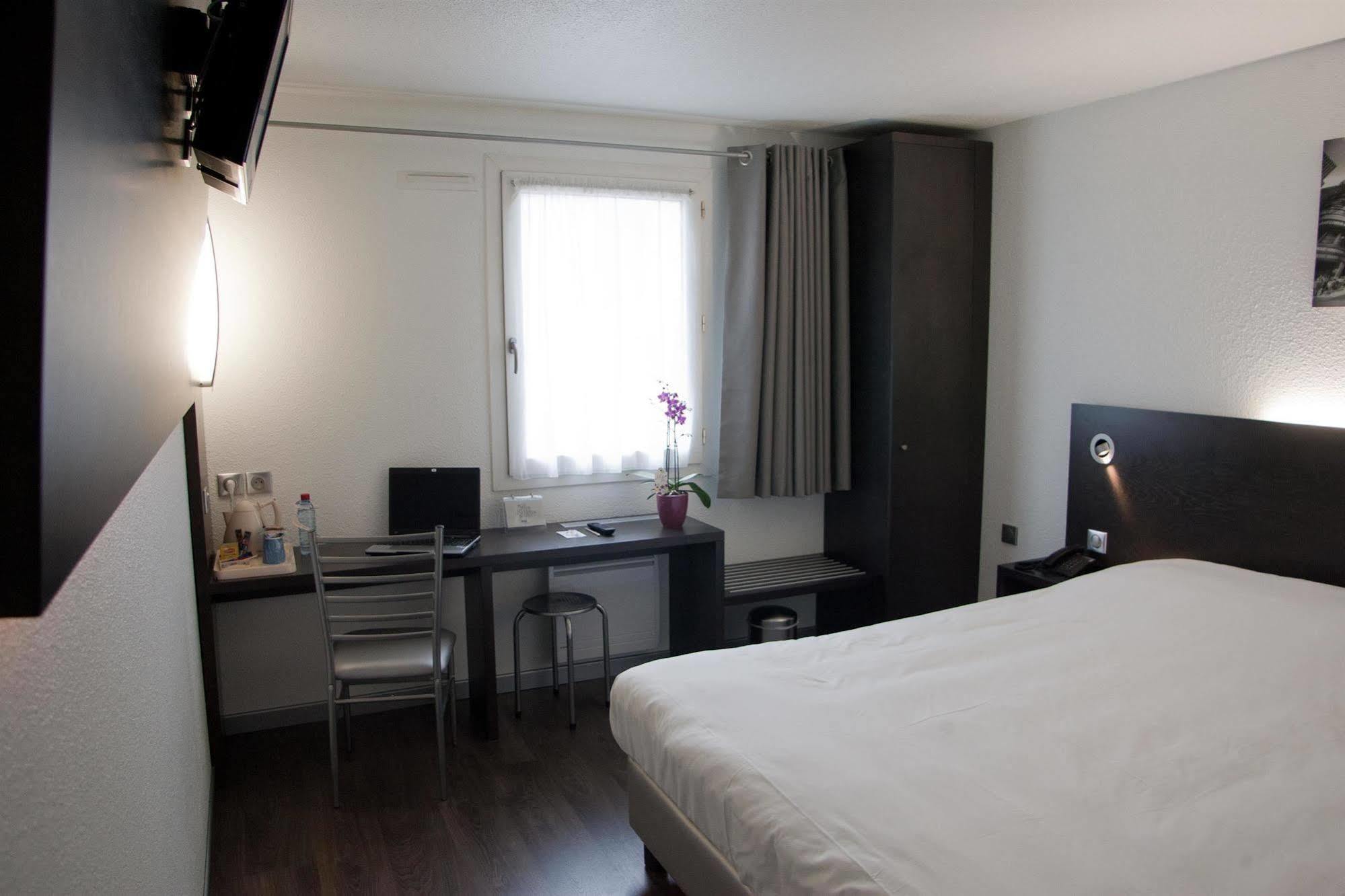 Regourd Hotel